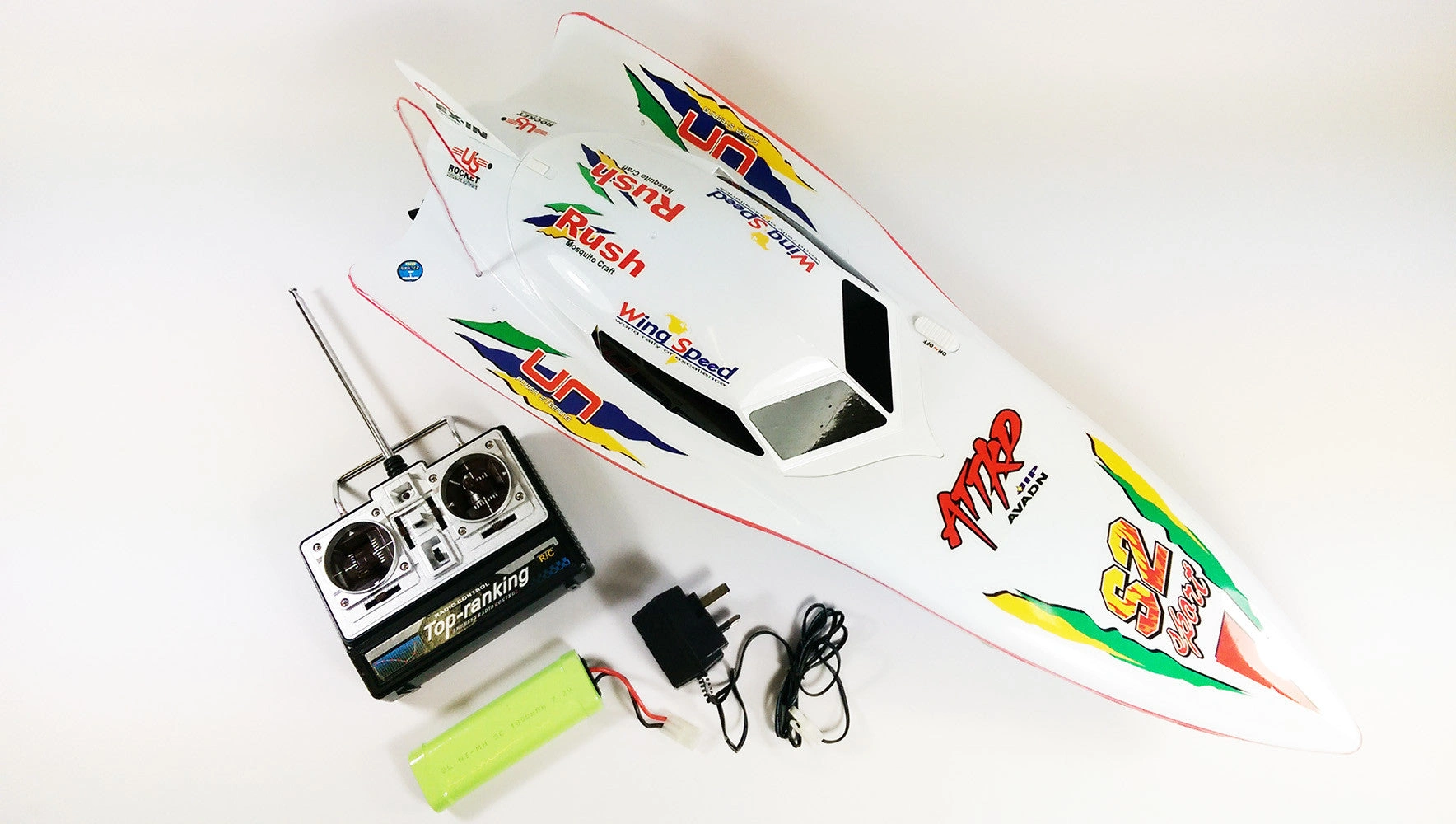 Syma Stealth Racing Boat: Unleash the Speed – RC Radio Control, White Edition!