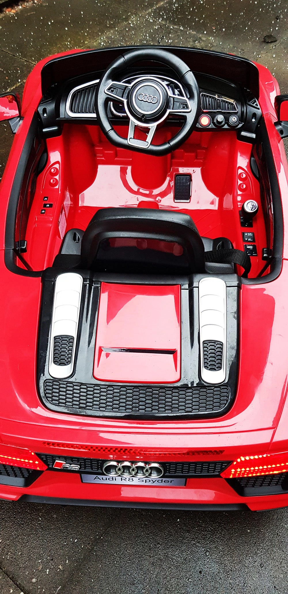Audi R8 Spyder Ride On Car Kids Dream Ride Lights Remote MP3